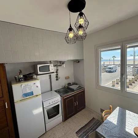 Appt 3 Pieces 6 Personnes Avec Parking, A 300m Des Commerces - Fr-1-229c-49 Apartment Port-la-Nouvelle